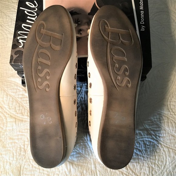 GH BASS Cream Ballet Flats with Grommets    Size 7 - Picture 5 of 11